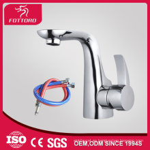 Mezclador de grifo del lavabo de baño de alta calidad gravedad casting MK25003